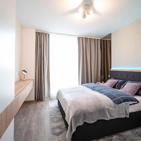 Apartment Vivalia V6, Free Private Parking Timisoara Exterior photo